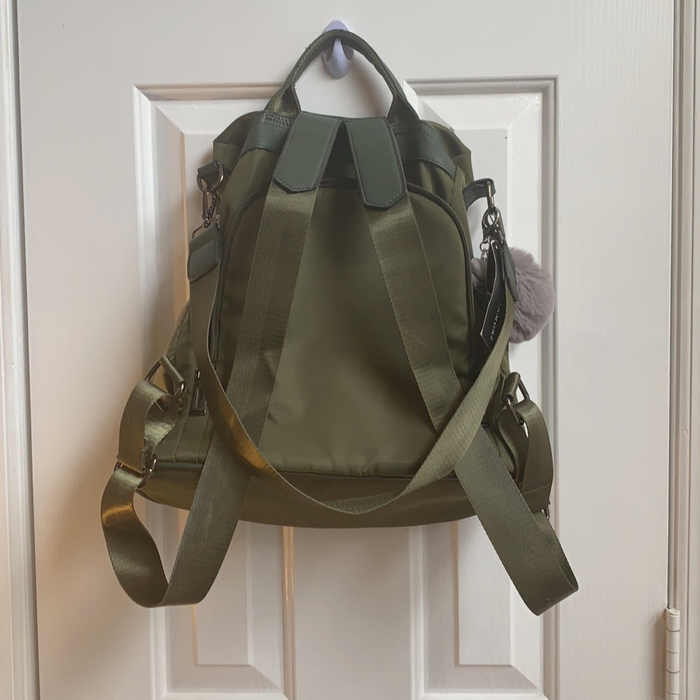 Waterproof nylon backpack - Picture 3 of 9
